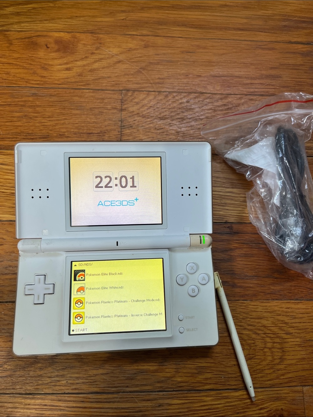 Nintendo DS Lite Handheld Console Pokémon black white Mario Zelda Kirby - Picture 5 of 13